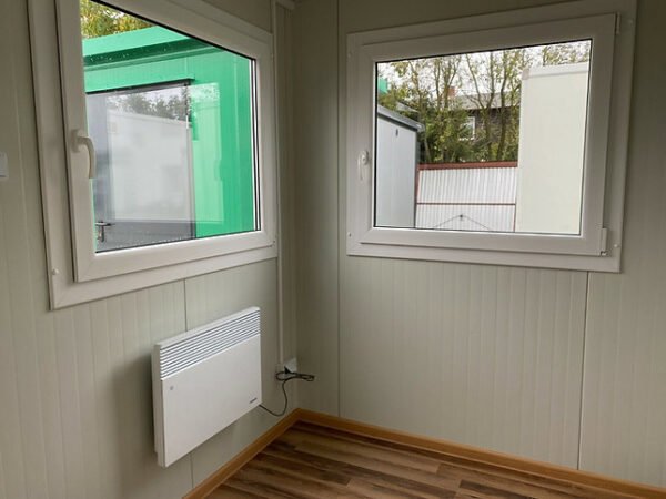 Contenedor 4×2,40m Oficina Jardín privado - Image 5