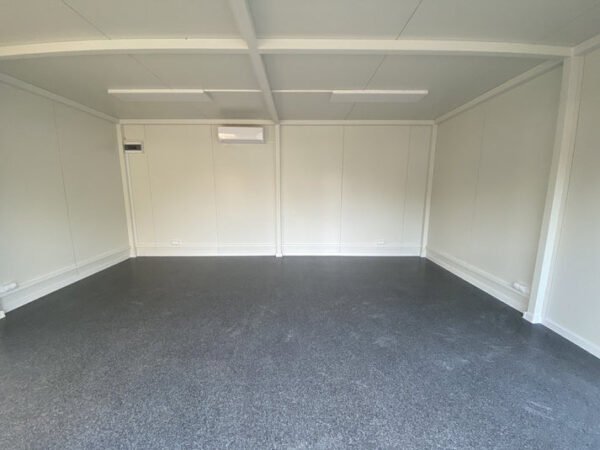 Contenedor de oficina tipo "London" 6,00 x 4,70 m - Image 7