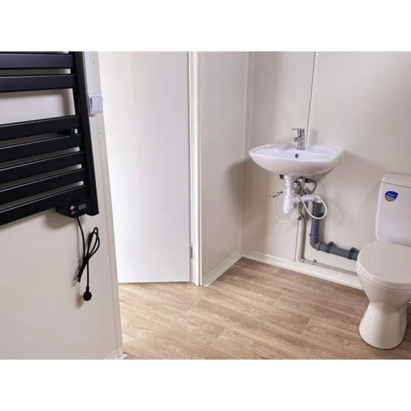 Contenedor de oficina 7x3m grandes vitrinas - Image 2